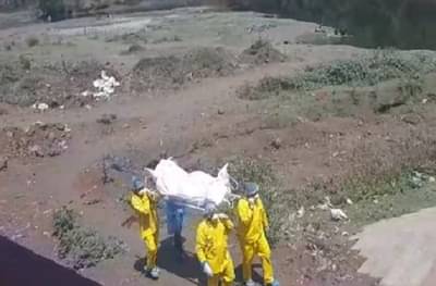 कोरोना बाधित रुग्णाच्या अंत्ययात्रेला फक्त चारच खांदेकरी