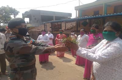 कारगिल युद्धात अख्खा देश जवानांसोबत होता, आता आम्ही सर्व जवान आशा वर्कर्ससोबत