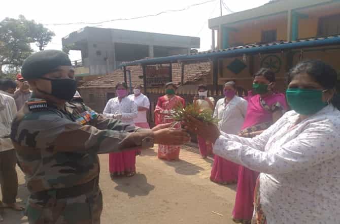 कारगिल युद्धात अख्खा देश जवानांसोबत होता, आता आम्ही सर्व जवान आशा वर्कर्ससोबत