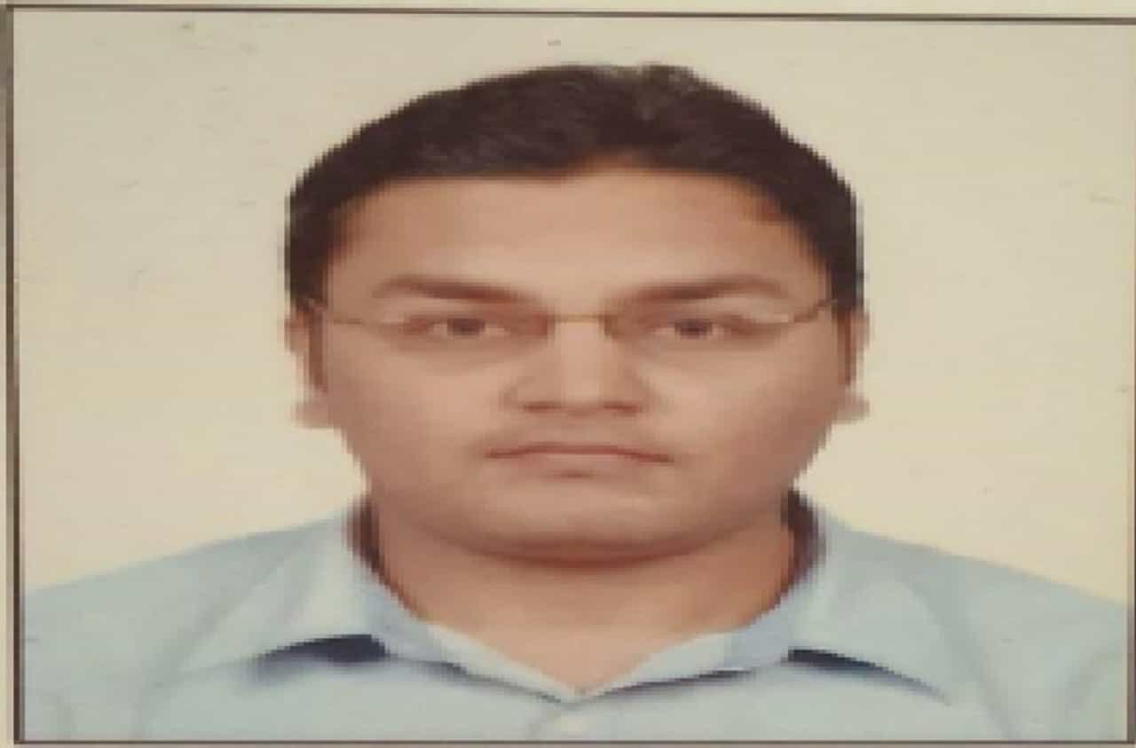 राहत्या इमारतीच्या बाराव्या मजल्यावरुन उडी, पिंपरी चिंचवडमध्ये आयटी अभियंत्याची आत्महत्या