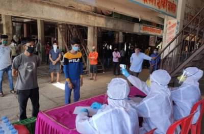 टीव्ही 9 इम्पॅक्ट : एपीएमसीत हजारो कामगारांची कोरोना चाचणी, आणखी 59 जणांना लक्षणं