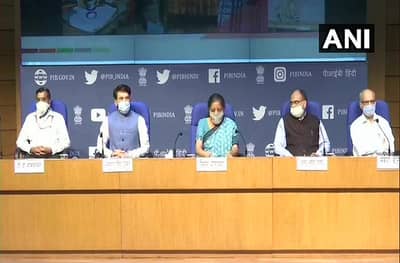 Nirmala Sitharaman : लघु उद्योगांना 3 लाखांपर्यंत विनातारण कर्ज मिळणार - अर्थमंत्री