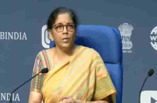 Nirmala Sitharaman | मजुरांना 2 महिने मोफत धान्य, कमी भाड्यात घर, फेरीवाल्यांसाठी 5 हजार कोटी