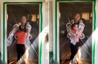 हे पहिल्यांदा घडतंय : लॉकडाऊनमध्ये अधीर झालेल्या आजी-नातवंडांची अनोखी भेट, दारावरील प्लास्टिकच्या पडद्यातून मिठी