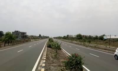 यूपीला जाताना मध्येच उतरवलेल्या मजुराचा मृत्यू, स्वॅब न घेताच अंत्यसंस्कार, ट्रकमधील आणखी एक पॉझिटिव्ह