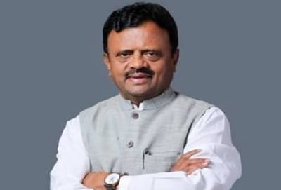 राज्यात आठवडाभर पुरेसाच रक्तसाठा, मंत्री राजेंद्र शिंगणेंकडून रक्तदानाचे आवाहन