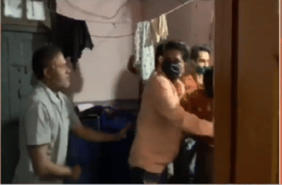 आमच्या वॉर्डात का काम करतोस? भाजप खासदाराच्या मुलांकडून भाजप कार्यकर्त्यालाच मारहाण