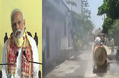 ट्रॅक्टरद्वारे गावात सॅनिटायझरची फवारणी, पंतप्रधानांकडून नाशिकच्या शेतकऱ्याचं कौतुक