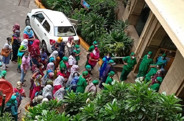 कोरोना पॉझिटिव्ह नर्सला घेऊन परिचारिकांची डीनच्या केबिनमध्ये धडक, केईएम रुग्णालयात आंदोलन