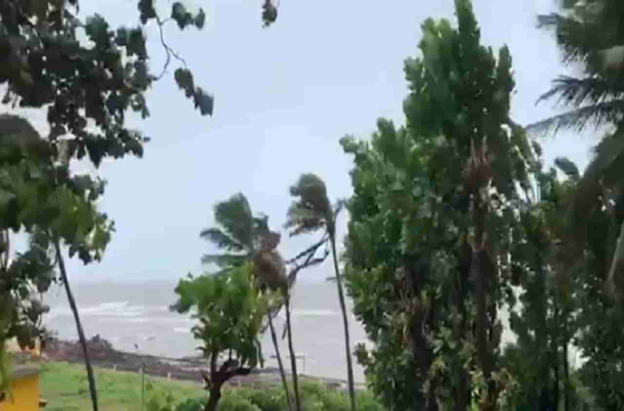 Cyclone Nisarga | मुंबईवरचा धोका टळला, चक्रीवादळ पुढे सरकले : हवामान विभाग