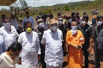 शरद पवारांचा झंझावाती कोकण दौरा, नुकसानग्रस्तांना थेट बांधावर जाऊन धीर