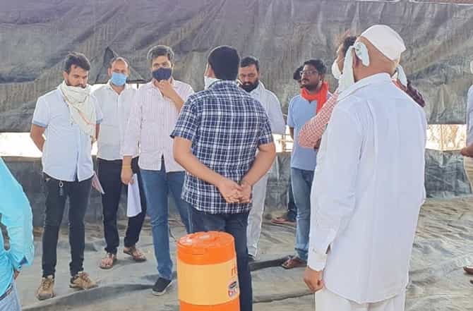 आता पालकांवर भार नको, युवकांनो घराबाहेर पडून मिळेल ते काम स्वीकारा, रोहित पवारांचं आवाहन