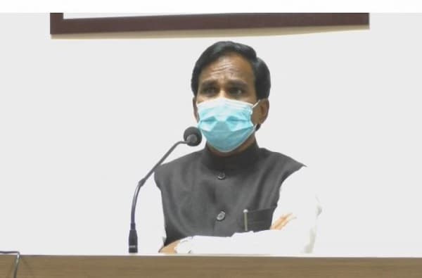 राज्यात तीन पक्षांचे सरकार, कोण निर्णय घेतंय हे त्यांचं त्यांनाच कळेना : रावसाहेब दानवे