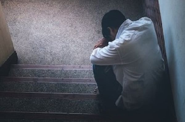 Depression | नैराश्य म्हणजे नेमकं काय? नैराश्याने आत्महत्येचा विचार का येतो?