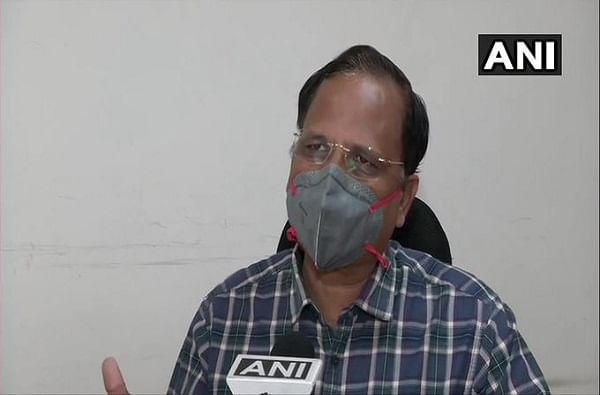 Satyendar Jain ICU | दिल्लीचे आरोग्यमंत्री ऑक्सिजन सपोर्टवर, फुफ्फुसात कोरोना संसर्ग वाढल्याने प्रकृती नाजूक