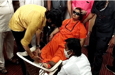 Pragya Thakur | खासदार प्रज्ञा सिंह ठाकूर यांना भर कार्यक्रमात भोवळ