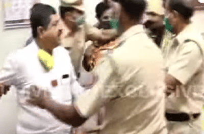 औरंगाबाद महापालिकेत मनसेचा राडा, उपायुक्तांवर खुर्ची उगारली