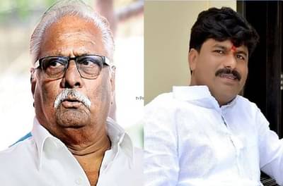 शरद पवारांसमोर पडळकर डासाएवढेही नाहीत, डास मारायला एक हिटचा फवारा काफी : अनिल गोटे