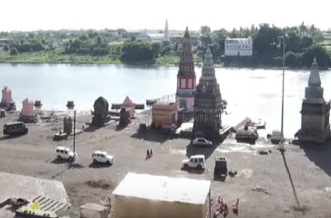 आम्ही रायगडची सत्ता मानतो, परवानगी नसताना गनिमी काव्याने दहावी पालखी पंढरपुरात