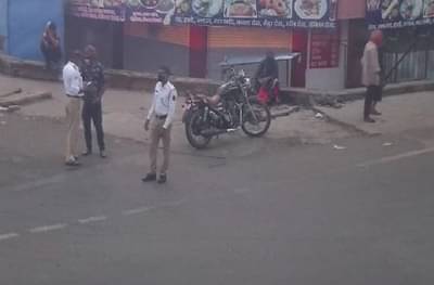 Police action on Bullet | कर्कश आवाज, फॅन्सी नंबरप्लेट, 3 हजारपेक्षा जास्त बुलेटवर कारवाई