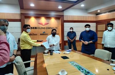 बिलात 50 टक्के सूट द्या, वीज कापू नका, मनसेचं शिष्टमंडळ ऊर्जामंत्र्यांच्या भेटीला