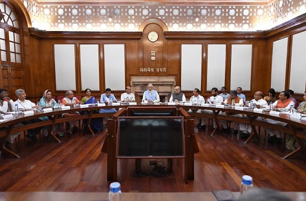 Cabinet Decision | मोफत धान्य, मजुरांना भाड्याने घर, मोदी सरकारच्या मंत्रिमंडळ बैठकीतील महत्त्वाचे निर्णय