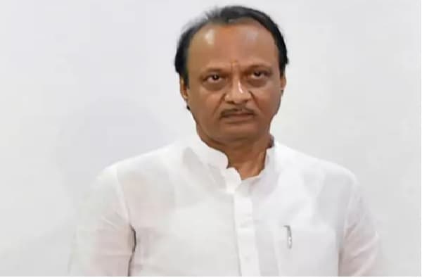 पुणे आयुक्तांची बदली हे गलिच्छ राजकारण, काँग्रेस नेत्याचा अजित पवारांवर अप्रत्यक्ष निशाणा