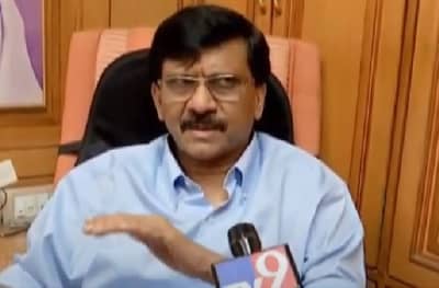 मोदी-शाह दिल्लीत तर फडणवीस महाराष्ट्रात नवेच, नया है वह वरुन संजय राऊतांचा पलटवार