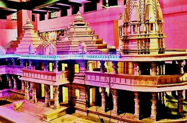 पाच घुमट आणि 161 फूट उंचीचा प्रस्ताव, अयोध्येच्या भव्य राम मंदिराच्या भूमीपूजनाचं पंतप्रधानांना निमंत्रण