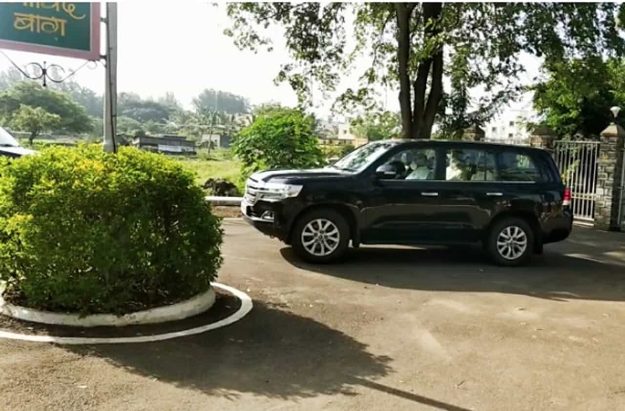 शरद पवार राजेश टोपेंसह सोलापूर दौऱ्यावर, भरणेंच्या विनंतीवरुन दौरा