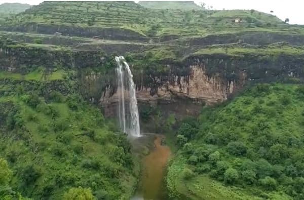 राज्यभरात दमदार पाऊस, औरंगाबादमध्ये घरांमध्ये पाणी शिरलं, संगमनेरचा तामकडा धबधबा कोसळला