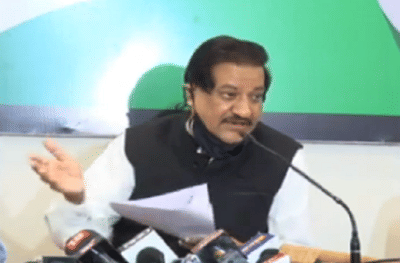 गेल्या 10 वर्षापासूनच्या संपत्तीचे विवरण द्या, पृथ्वीराज चव्हाण यांना आयकर विभागाची नोटीस