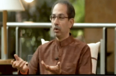 सरकार तीनचाकी रिक्षाच, स्टिअरिंग माझ्याकडे, दोघे पाठी : उद्धव ठाकरे