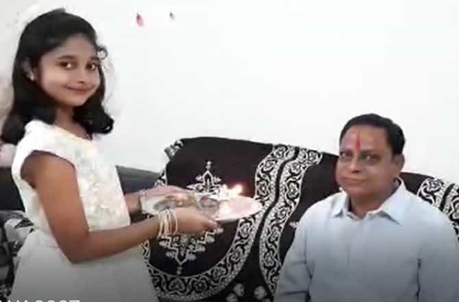 नातींकडून प्रोत्साहन, इचलकरंजीचे आजोबा दहावी उत्तीर्ण, वयापेक्षा अधिक टक्के