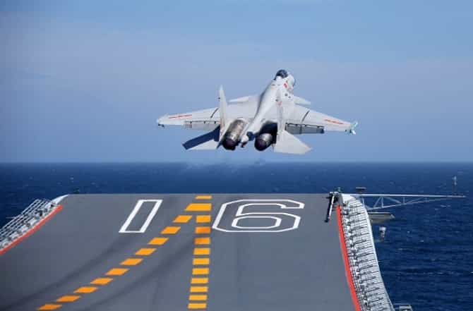 J-15 Jet | हवेतल्या हवेत इंधन भरण्याची क्षमता, चीनचं J15 फायटर प्लेन सज्ज