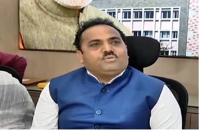 माजी खासदार संजय काकडेंची सपत्नीक कोर्टात हजेरी, मेहुण्याला जीवे मारण्याच्या धमकी प्रकरणात जामीन