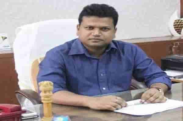 पुण्याच्या जिल्हाधिकाऱ्यांची पंतप्रधान कार्यालयात नियुक्ती