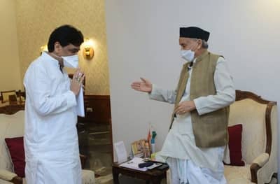 मंत्री अशोक चव्हाण राज्यपालांच्या भेटीला, काँग्रेस नेते सोनिया गांधींचीही भेट घेणार