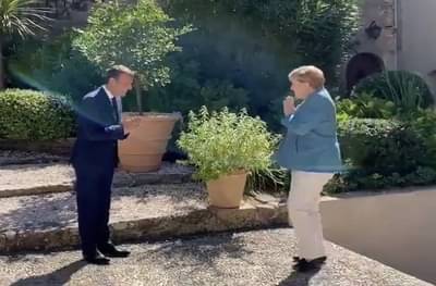 जगभरात नमस्तेला प्राधान्य, फ्रान्सचे अध्यक्ष आणि जर्मनीच्या चान्सलर यांचाही एकमेकांना नमस्कार!