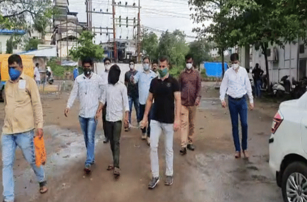 मित्राची हत्या, हत्येनंतर कल्याण क्राईम ब्रांच ऑफिससमोर पान विक्री, पोलिसांनी शिताफीने छडा लावला