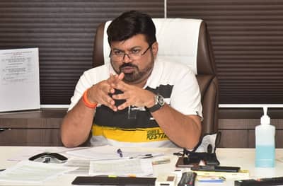 Final year Exam | विद्यार्थ्यांना केंद्रावर येऊन परीक्षा द्यायला लागू नये, असाच आमचा प्रयत्न : उदय सामंत