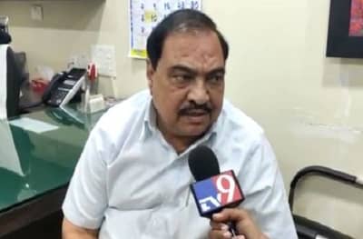 पक्षांतराचा मुहूर्त टळला, एकनाथ खडसेंसह राष्ट्रवादीच्या नेत्यांची चुप्पी