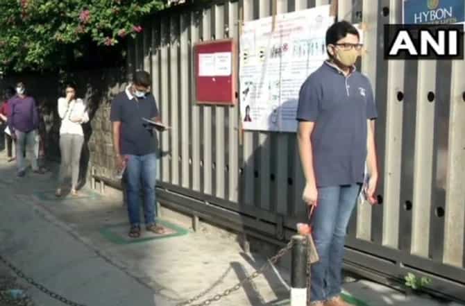 JEE-Mains | विद्यार्थ्यांच्या विरोधानंतरही जेईई (मेन्स) परीक्षा सुरु, नागपूर खंडपीठाकडूनही दिलासा नाही