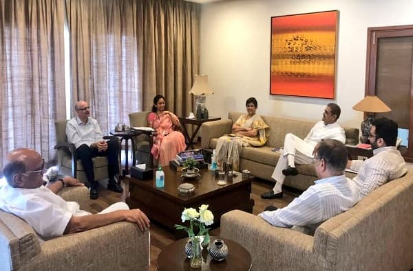 भारत चीन सीमेवरील तणाव, शरद पवारांची माजी हवाईदल प्रमुख आणि माजी परराष्ट्र सचिवांशी चर्चा
