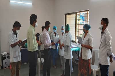 नागपूर आयुक्तांचा कामाचा धडाका, कोव्हिड सेंटरला अचानक भेट, नंतर खासगी रुग्णालयातील डॉक्टरांसोबत बैठक