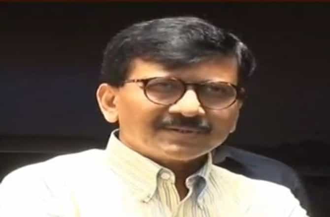 तरुण नेत्याचं केंद्रीय सत्तेला आव्हान, बिहारमध्ये तेजस्वी पर्व सुरू; राऊतांनी भाजपला घेरले