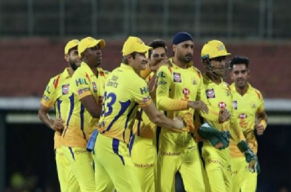 IPL 2020 | चेन्नईची दुसरी विकेट! रैनापाठोपाठ आणखी एका दिग्गज खेळाडूची माघार IPL 2020 | चेन्नईची दुसरी विकेट! रैनापाठोपाठ आणखी एका दिग्गज खेळाडूची माघार