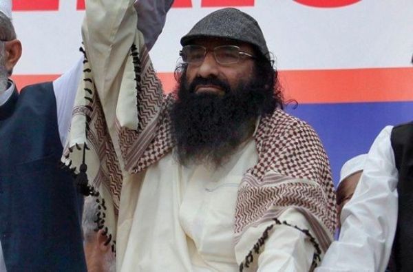 पाकिस्तानचा पर्दाफाश, आयएसआयचा अधिकारीच हिजबुल दहशतवादी संघटनेचा प्रमुख पाकिस्तानचा पर्दाफाश, आयएसआयचा अधिकारीच हिजबुल दहशतवादी संघटनेचा प्रमुख