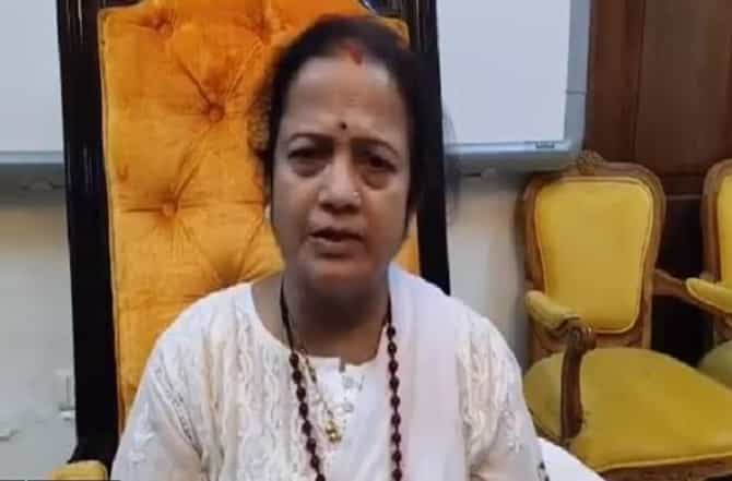 मुंबईच्या महापौरांविरोधात भाजपचा अविश्वास प्रस्ताव, सेना-भाजप वाद वाढला
