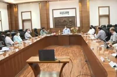 मराठा आरक्षणाचा विषय सरकारतर्फे पॉझिटिव्ह, कायदेशीर बाबींवर तोडगा काढण्यासाठी मुख्यमंत्र्यांच्या अध्यक्षतेखाली बैठक